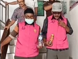 Sat Reskrim Polres Mateng Serahkan 2 Tersangka Korupsi Dana Desa ke Kejari Mamuju