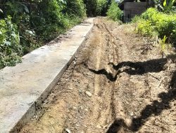 Diduga Pokir Salah Satu Anggota DPRD Mamuju,Proyek Pekerjaan Rabat Beton Di Dusun Mesakada Desa Salukayu Di Kerjakan Asal-Asalan