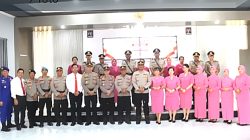 Kapolres Mamuju Tengah Pimpin Upacara Sertijab Kasat Binmas, Kapolsek Pangale, dan Kapolsek Topoyo