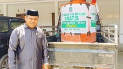 Anggota DPRD Fraksi PKB Umar,H.Salurkan Air Bersih Ke Rumah Warga Di Mamuju Tengah 