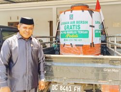 Anggota DPRD Fraksi PKB Umar,H.Salurkan Air Bersih Ke Rumah Warga Di Mamuju Tengah 