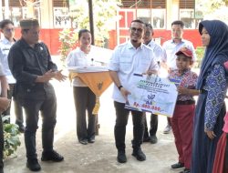 Pemkab Mamuju Tengah Kembali Salurkan Beasiswa KUAAT Kepada 162 Siswa Di Kecamatan Pangale 